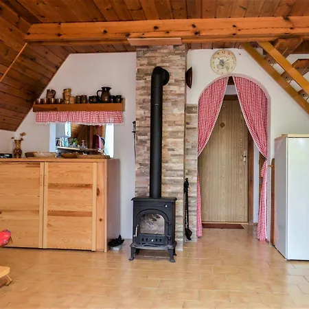 Dehtare By Interhome Hluboká nad Vltavou